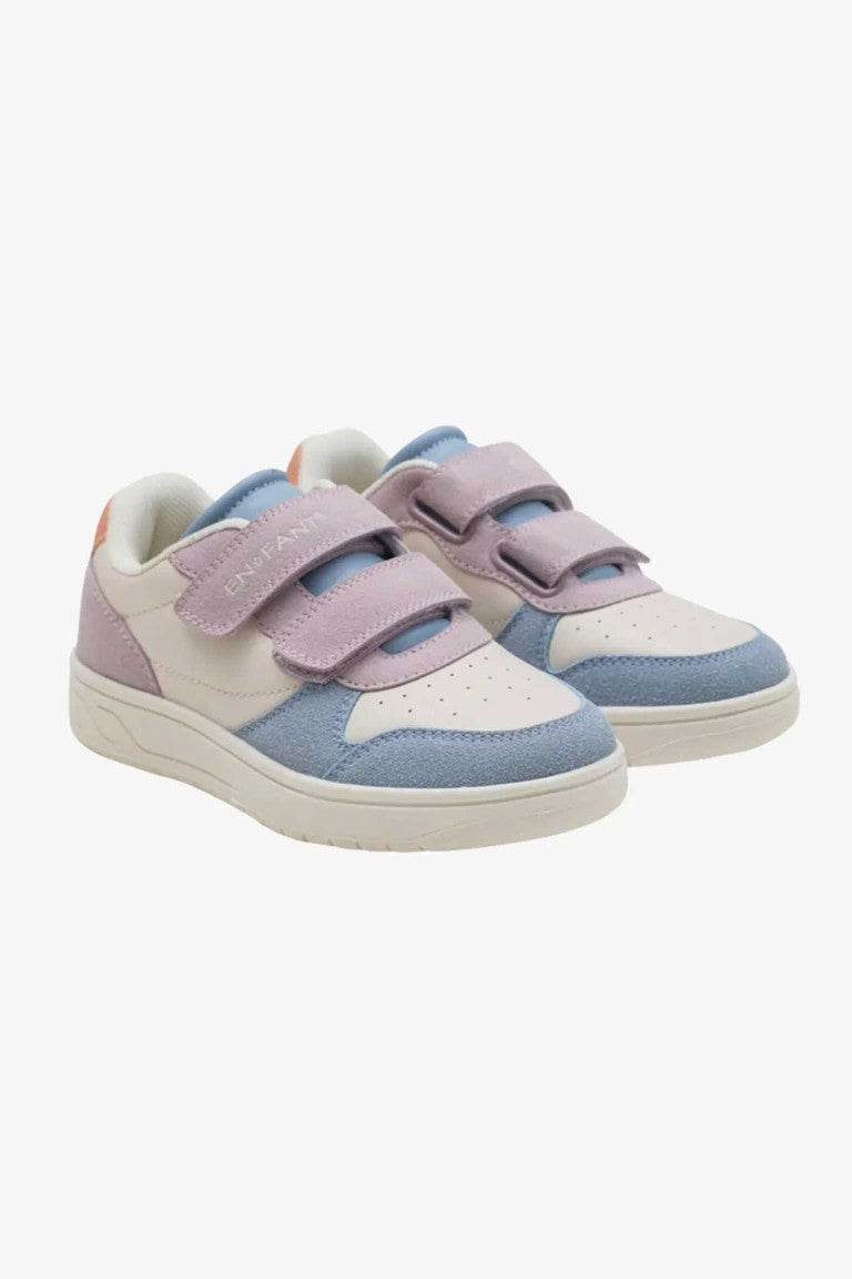Sneakers-Velcro-_-Burnished-lilac-_-En-Fant-main