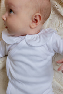 Body Loet | Flounce collar white | Long sleeves | Babidu