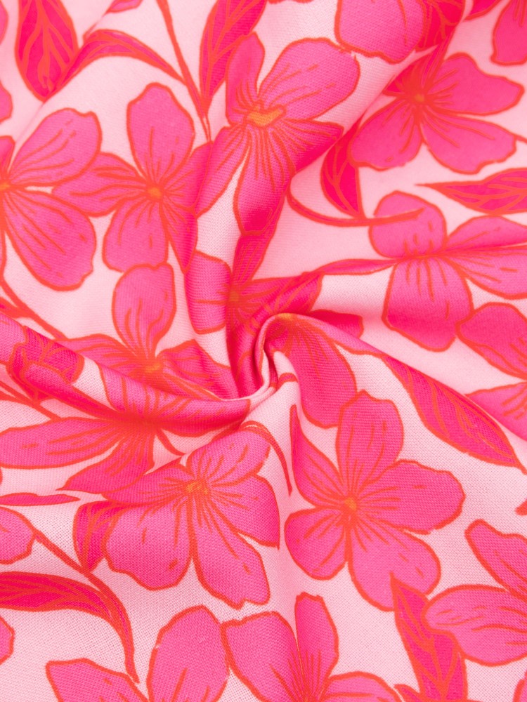 Top-Meredith-pink-flower-detail