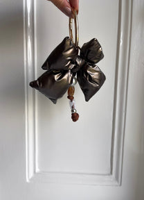 Bag charm bow | Studio Poespas