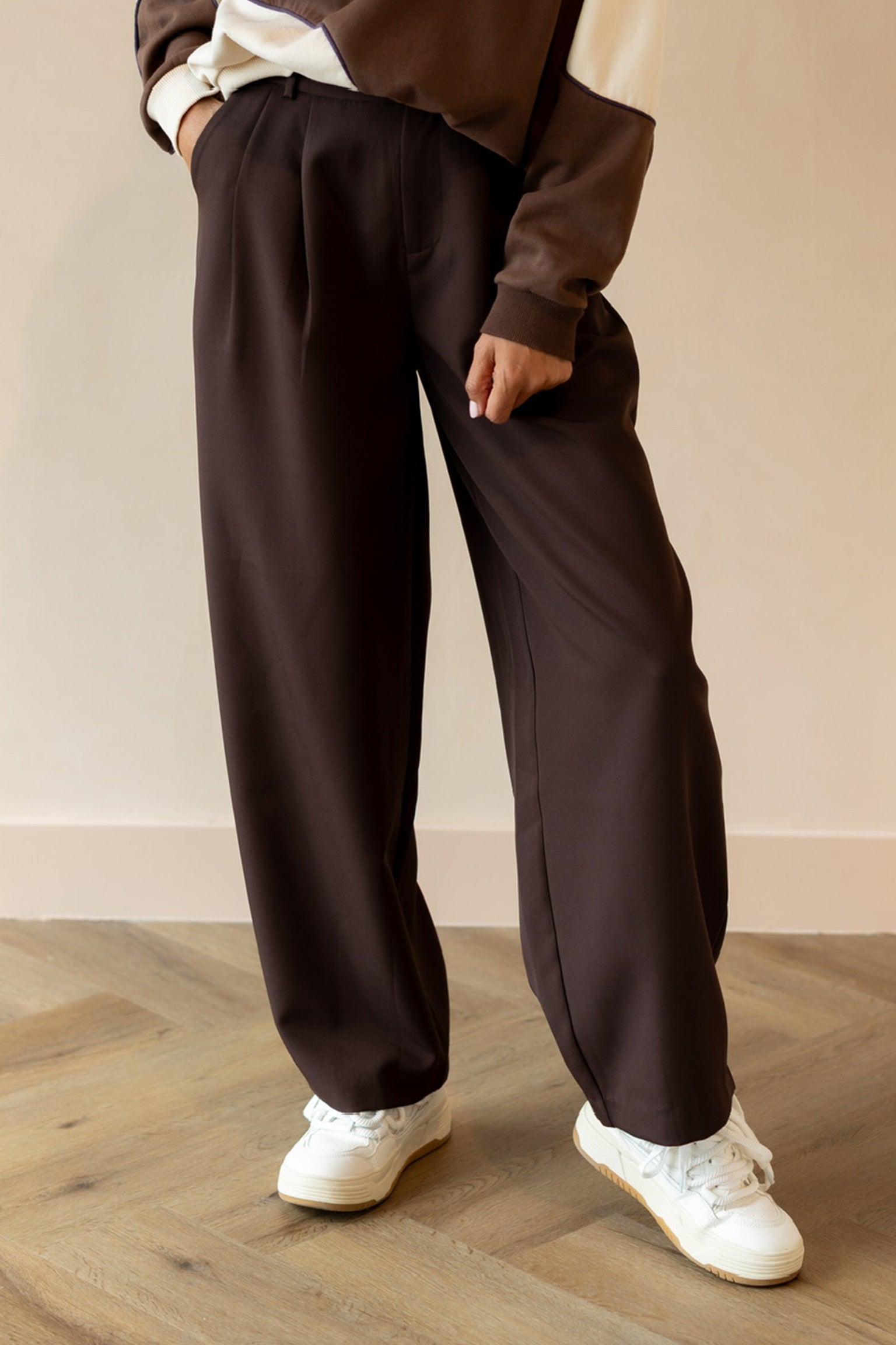 Baloonfit-pants-Kaly-_-Brown-_-Refined-Department-main.jpg