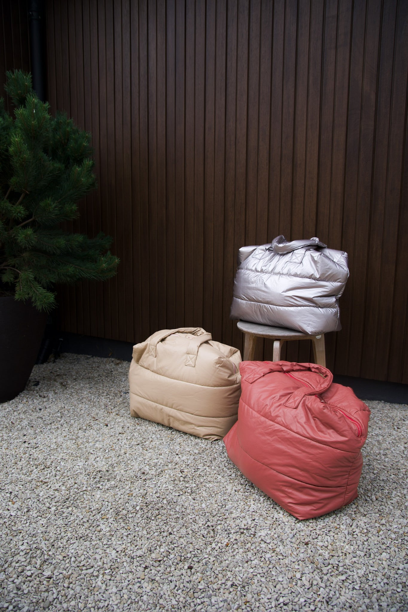 Big puffy weekend bag Camill | Red wood | Tinne+Mia