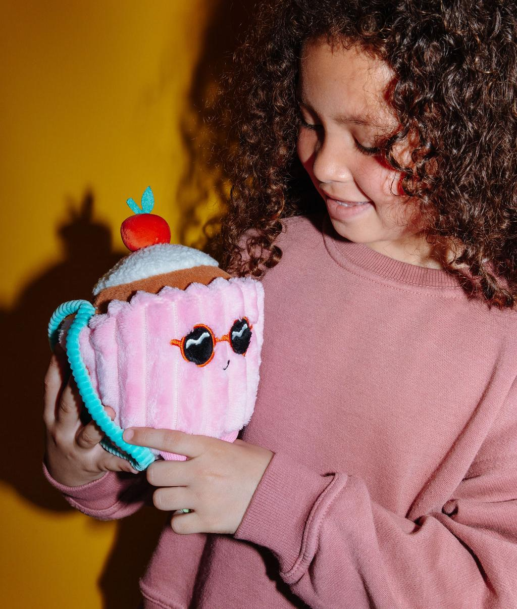 Cherry cake knuffel | Hello Hossy