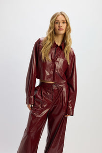 Cropped PU blouse Lou | Bordeaux | Refined Department