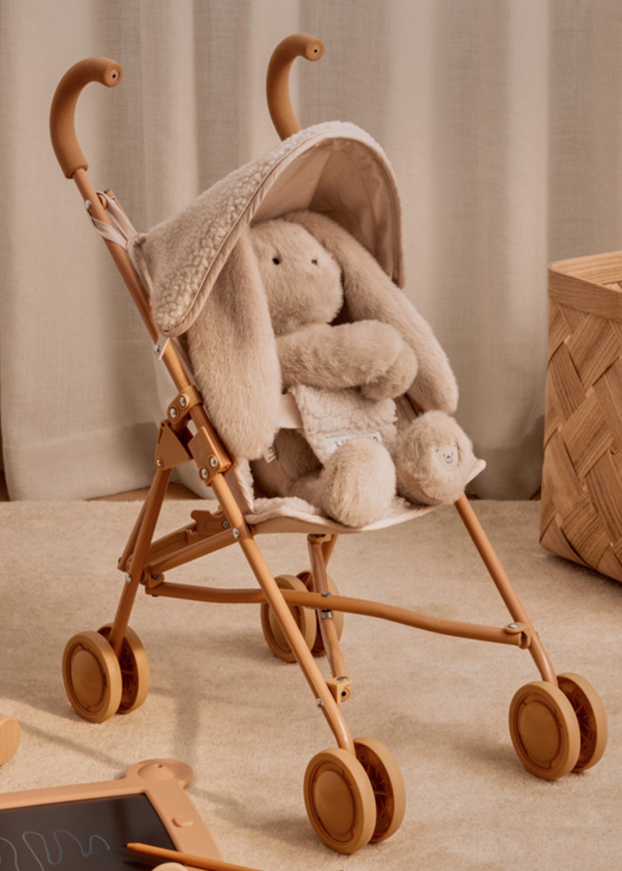 Doll stroller Elsie pile | Sandy | Liewood