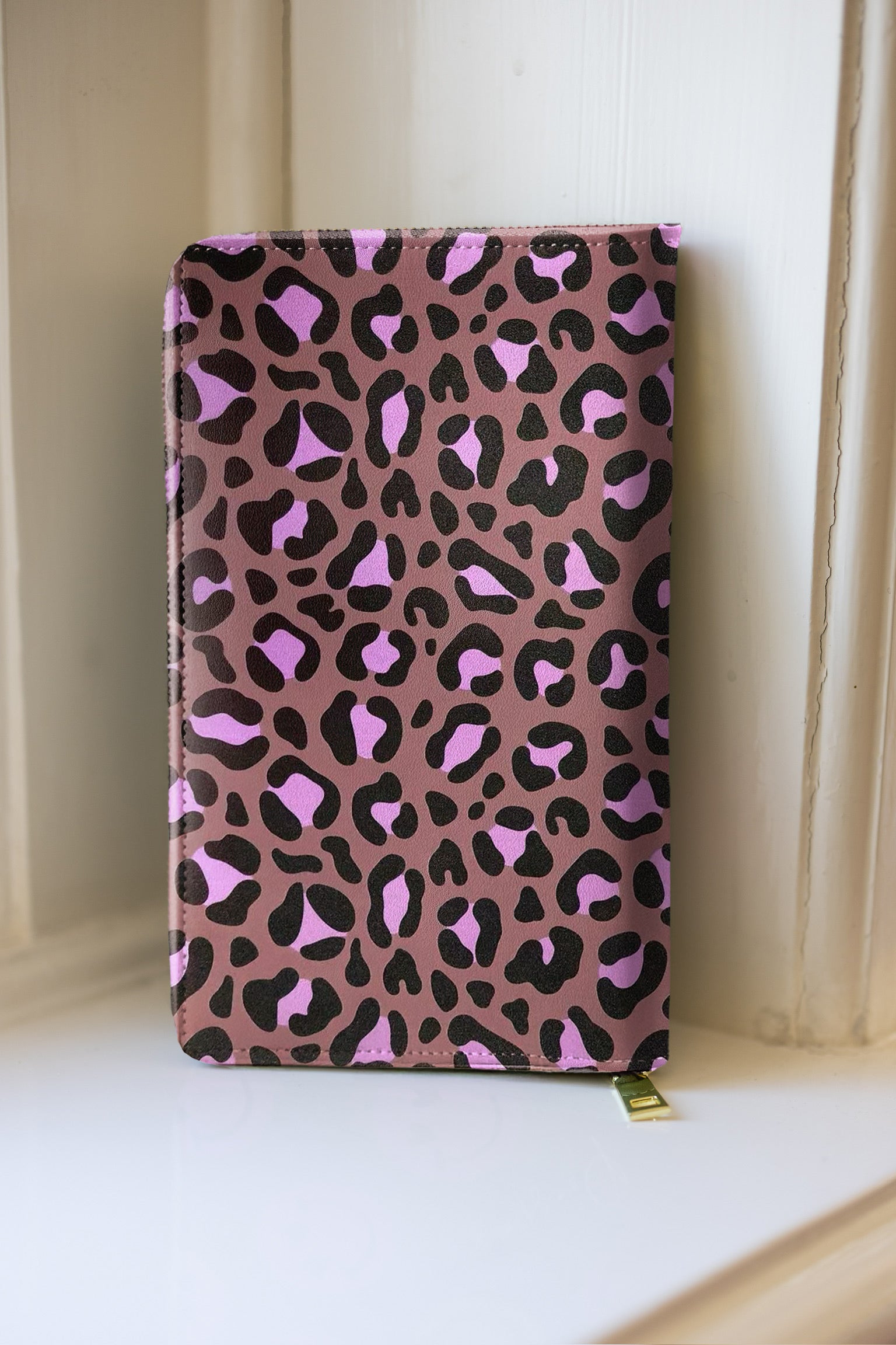 Family paspoort | Burgundy leopard | Studio Poespas.