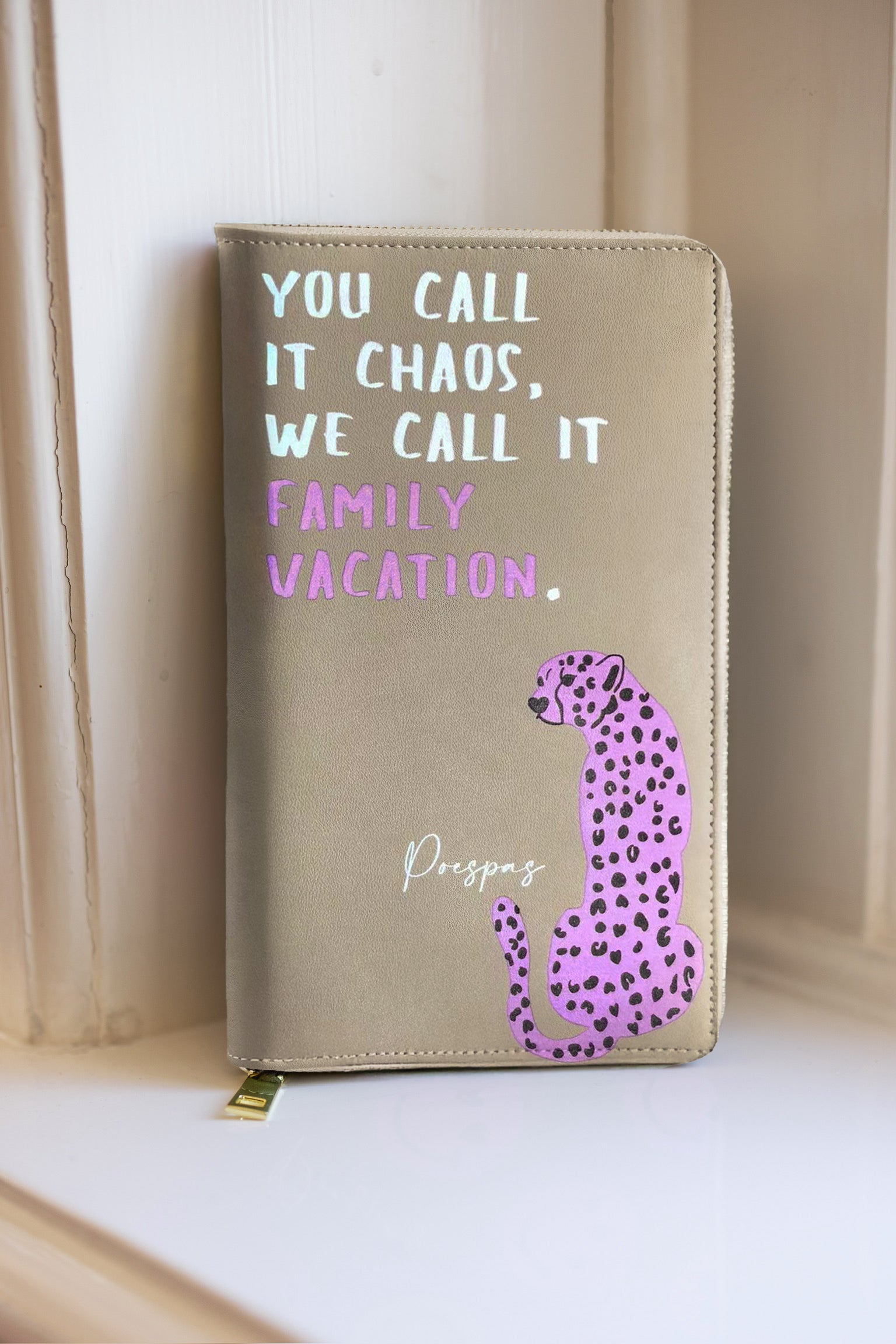 Family passport | Sand leopard | Studio Poespas