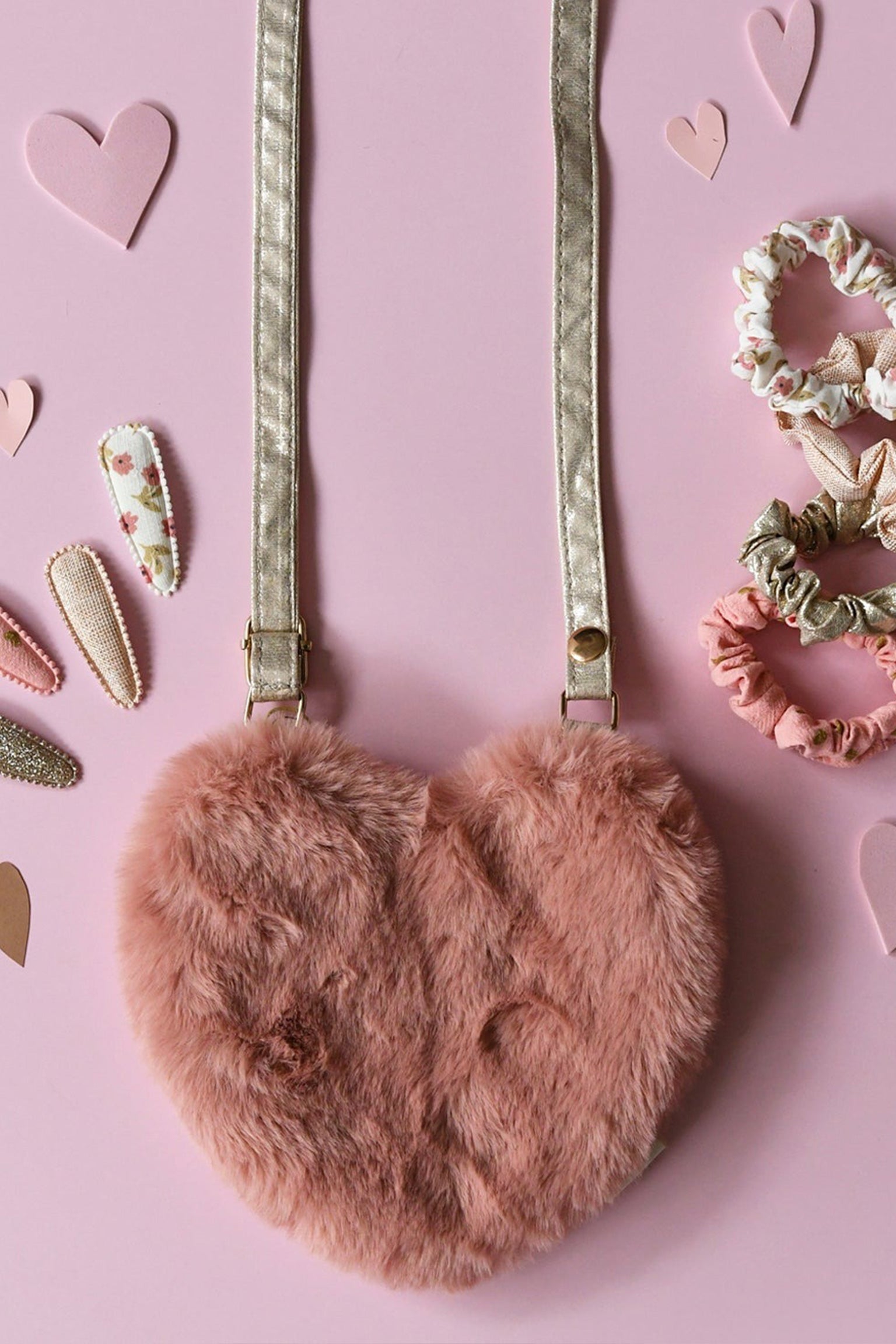 Fluffy heart bag | Rockahula
