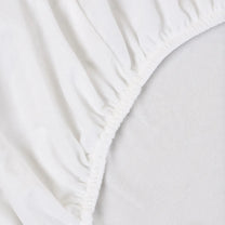 VOORDEELBUNDEL | Dekbedovertrekset Love on Top en hoeslaken Fresh White | SJUMO x Poespas