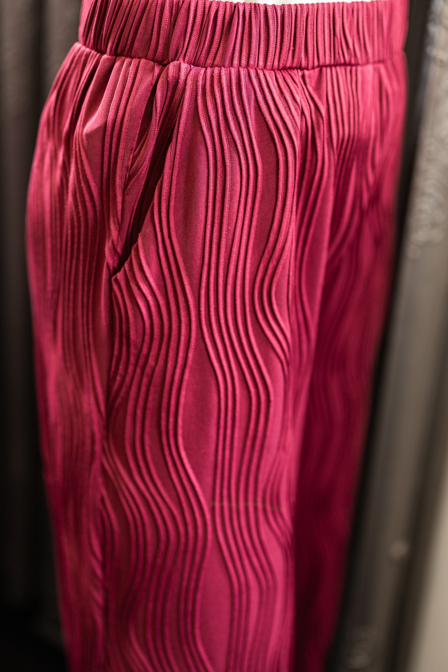 Wavy Pants | Burgundy | Studio Poespas