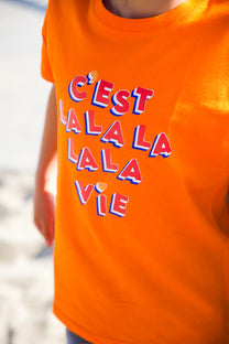 Shirt C'est La Vie kids | Orange | Studio Poespas