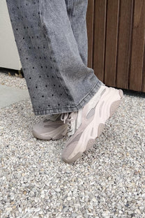 Sneaker Possession-E | Taupe/grey suede | Steve Madden