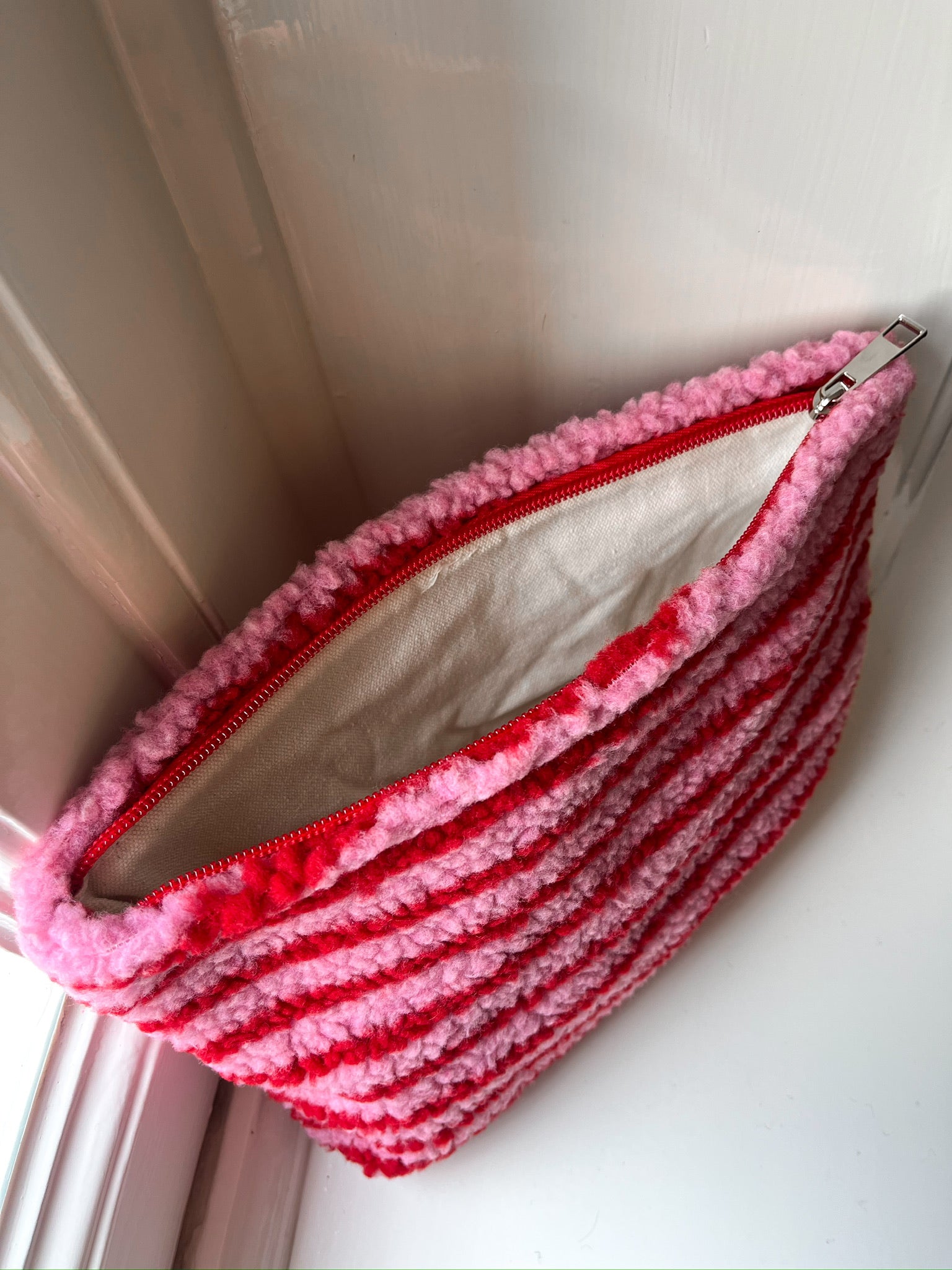 Toilettas Stripe-a-licious teddy | Red/pink | Studio Poespas