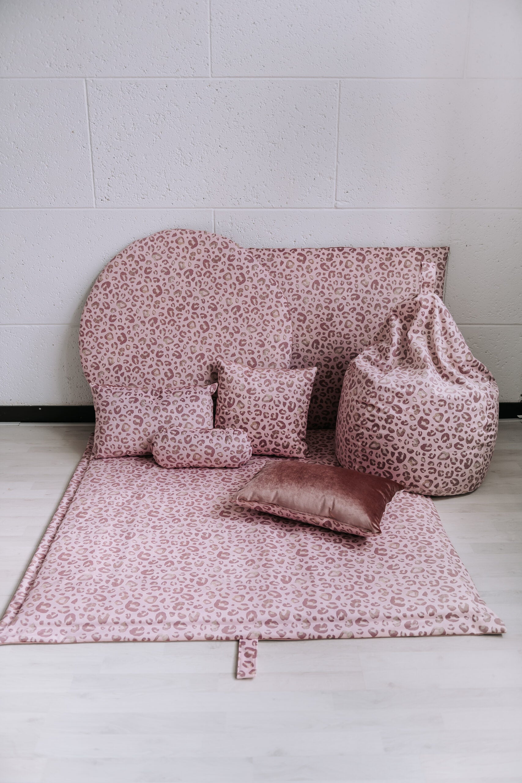 Changing pad dresser