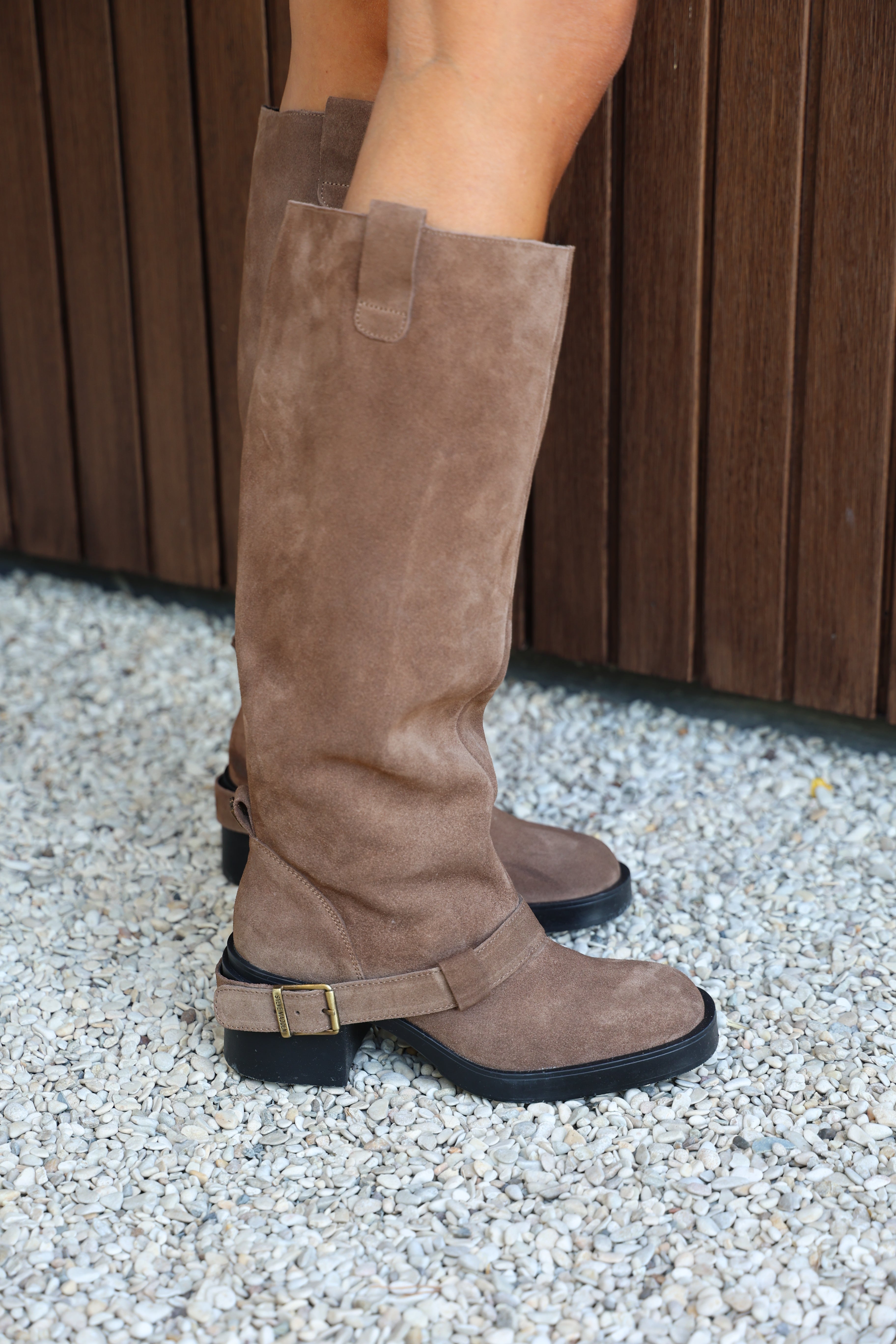 boots-aletta-taupe-suede-steve-madden-10.jpg
