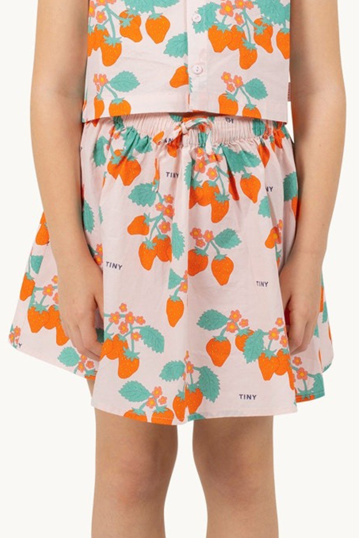 Strawberries-woven-crop-top-_-Pastel-pink-_-Tinycottons-5