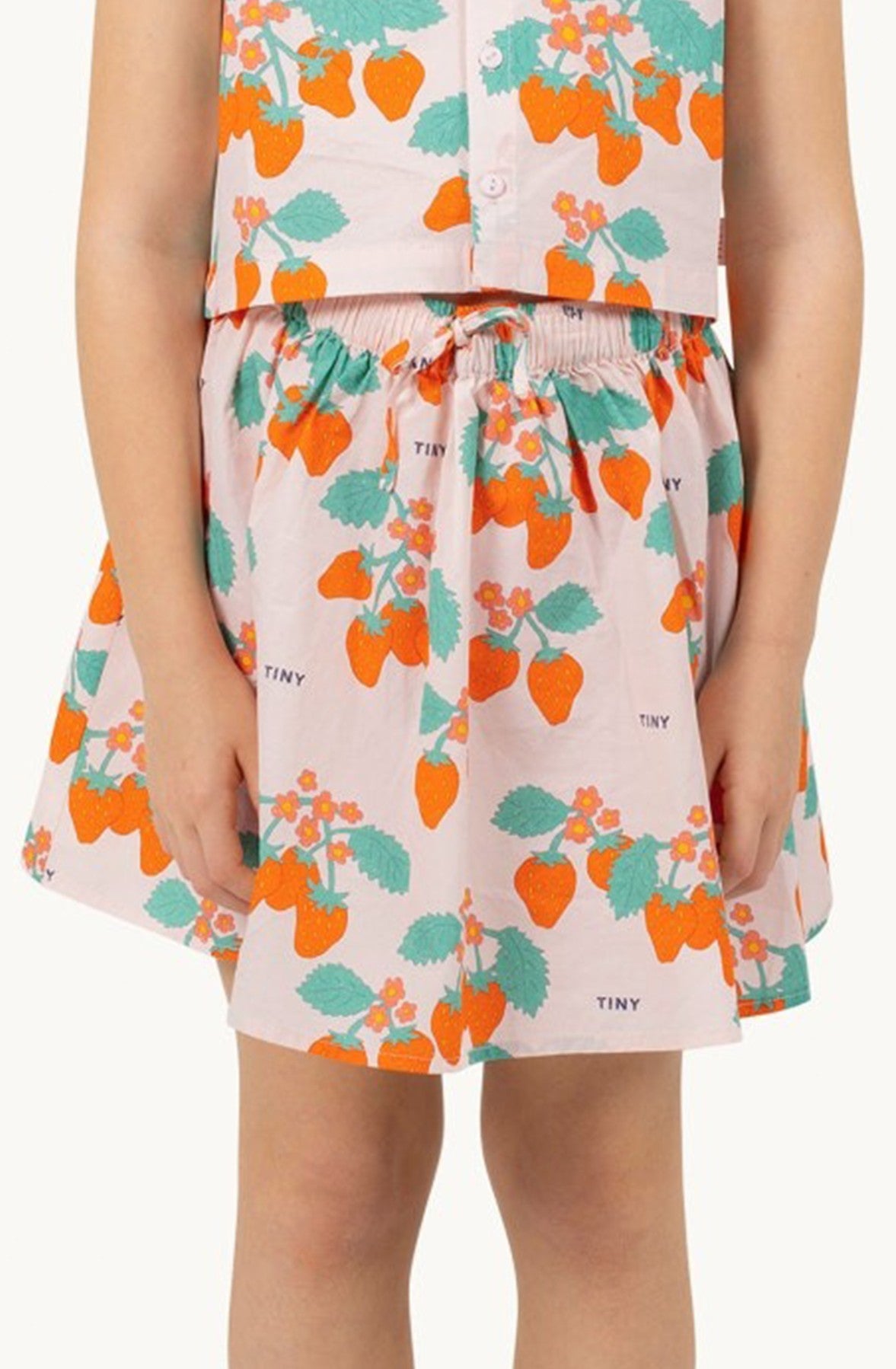 Strawberries-woven-crop-top-_-Pastel-pink-_-Tinycottons-5