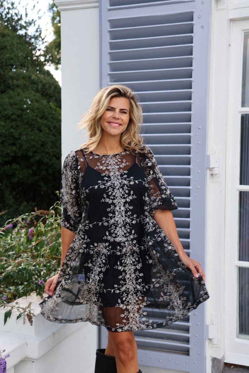 Jurk Fuschia | Black/gold | A-view