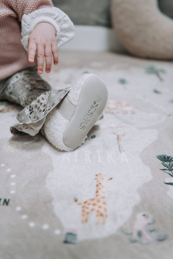 Teddy pantoffels | Vegan leather & klittenband