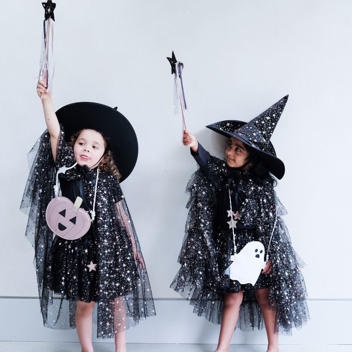Dress up cape Aurora | Black | Mimi & Lula