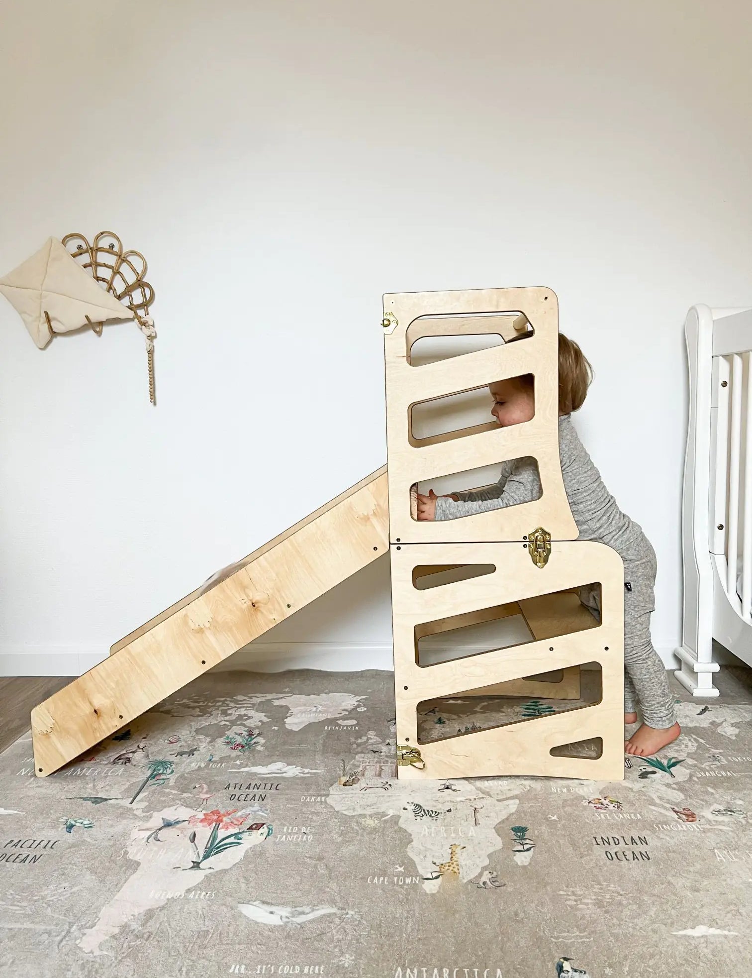 Review van Danielle van @littlelifeofaboy over ons Modulaire Kidsmeubel