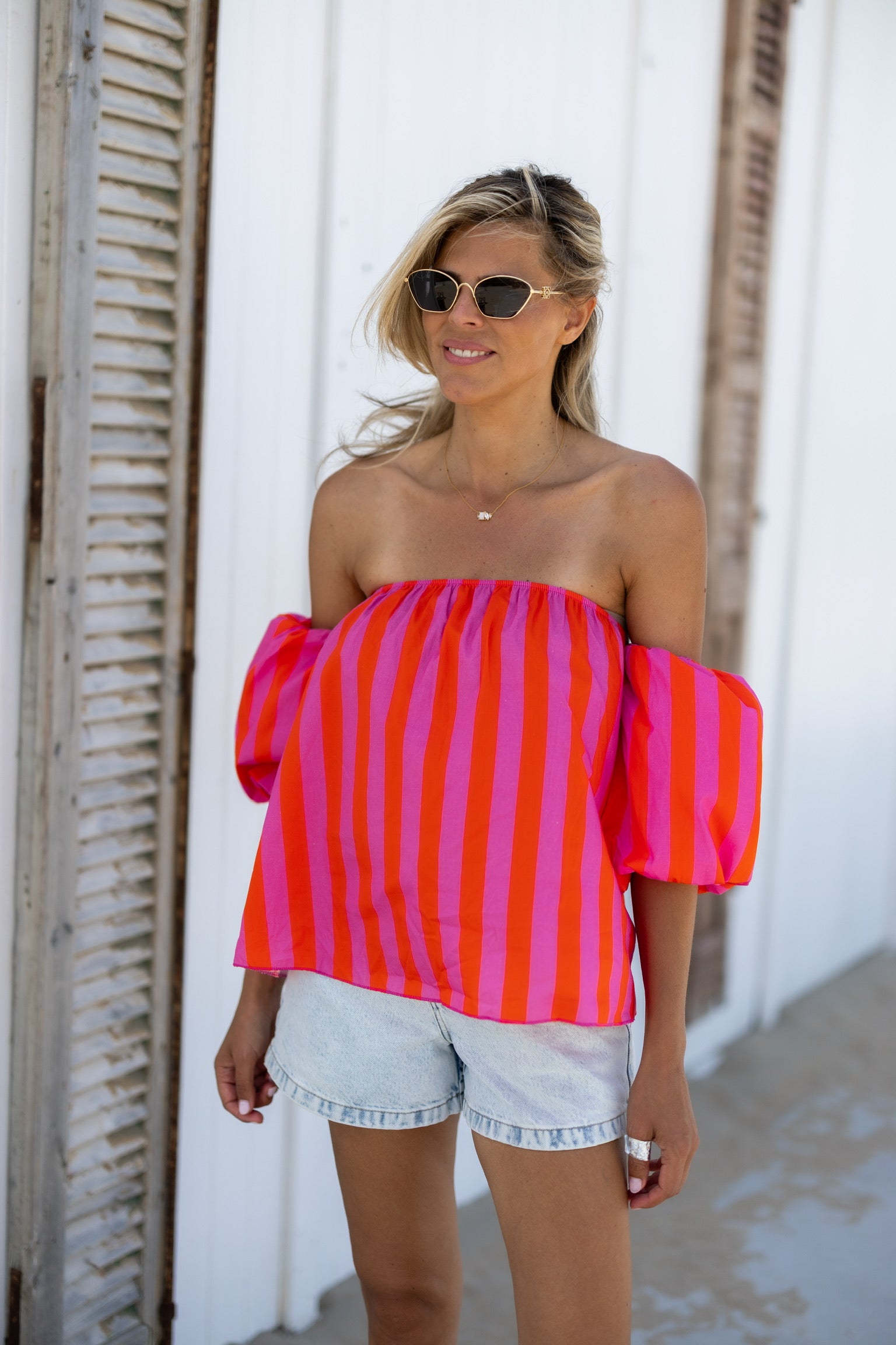 Off-shoulder top Capri | Coral Pink | Studio Poespas