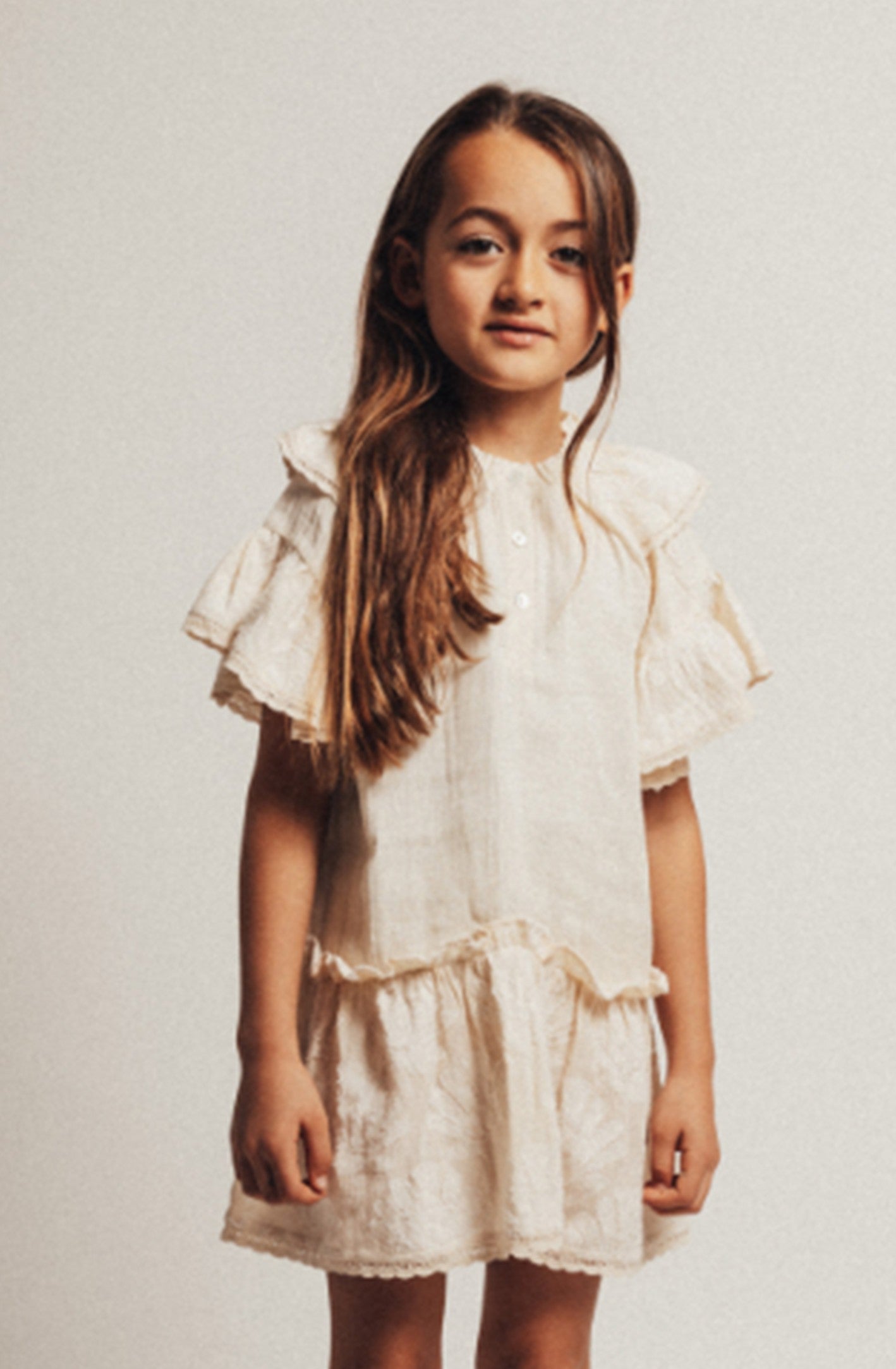 Woven-ruffle-dress-Nova_Off-white_Baje-Studio-6