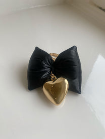 Bag charm black bow