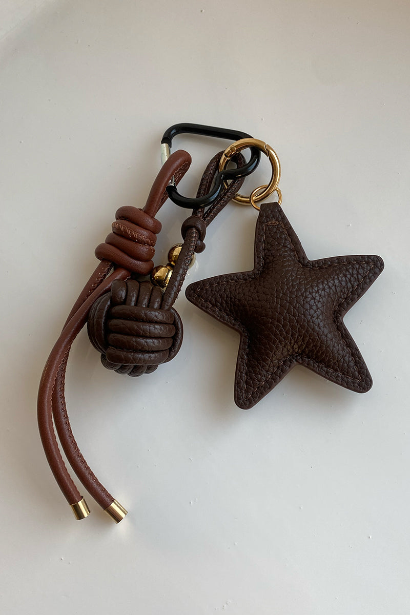 Bag-charm-brown-star-_-Studio-Poespas-main.jpg