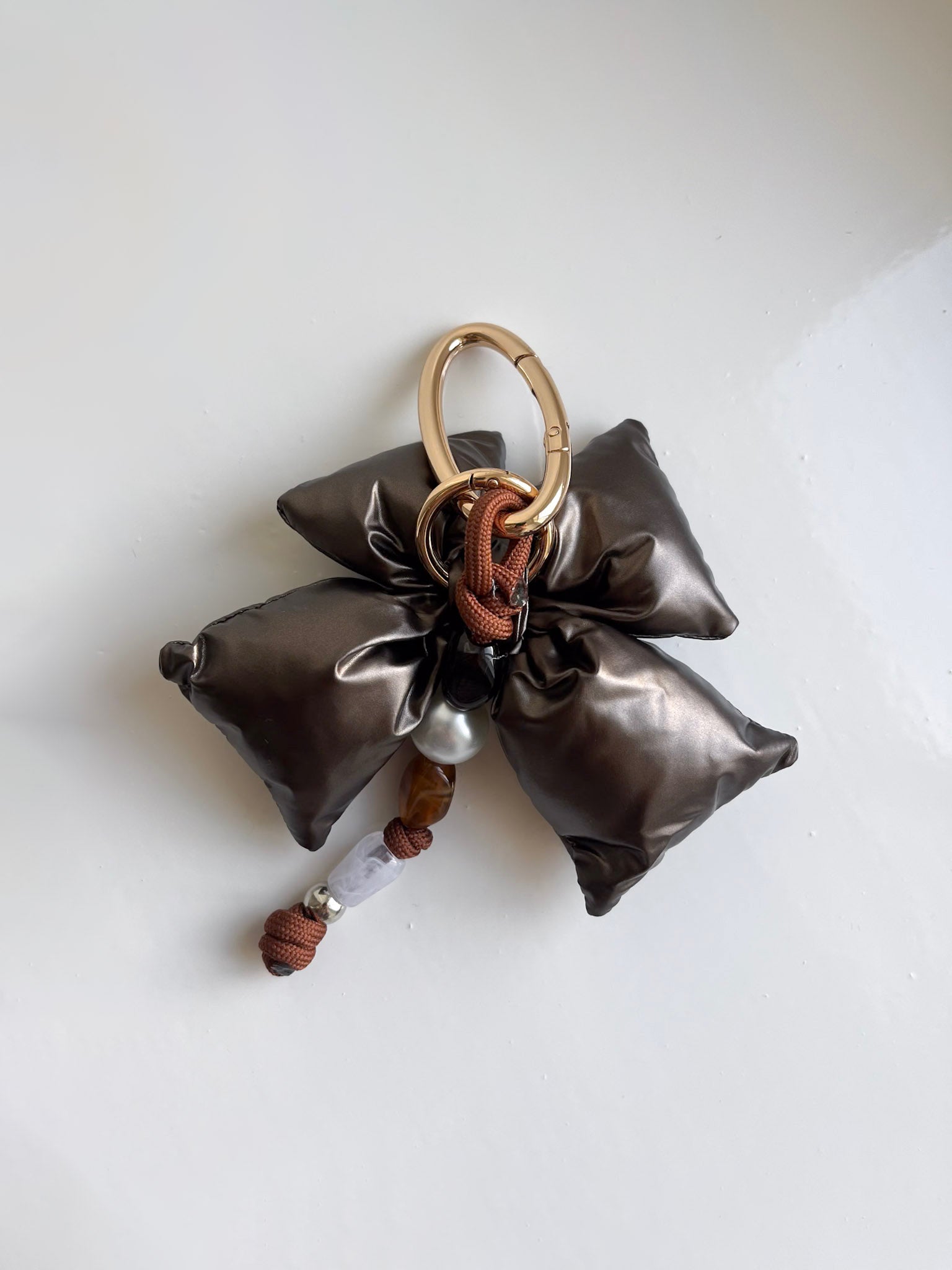 Bag charm bow | Studio Poespas