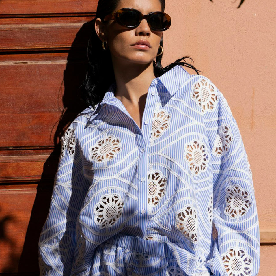 Blouse-Tara-_-Blue-_-Amaya-Amsterdam-main.jpg