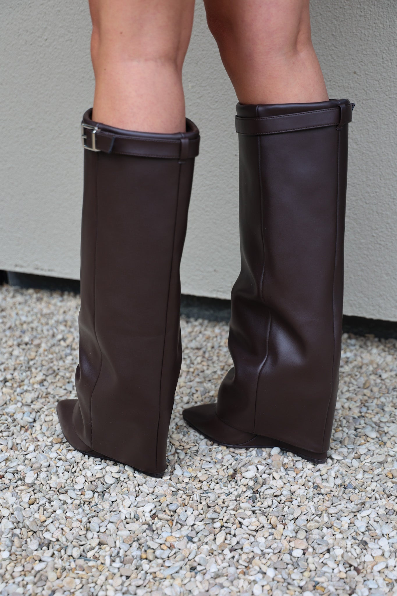 Boots_Corenne_Ground_coffee_Steve_Madden_7.jpg