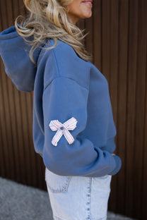 Bow Hoodie | Denim blue | Studio Poespas