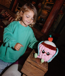 Cherry cake knuffel | Hello Hossy