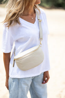 Cross body bag Becky | Latte | Studio Poespas