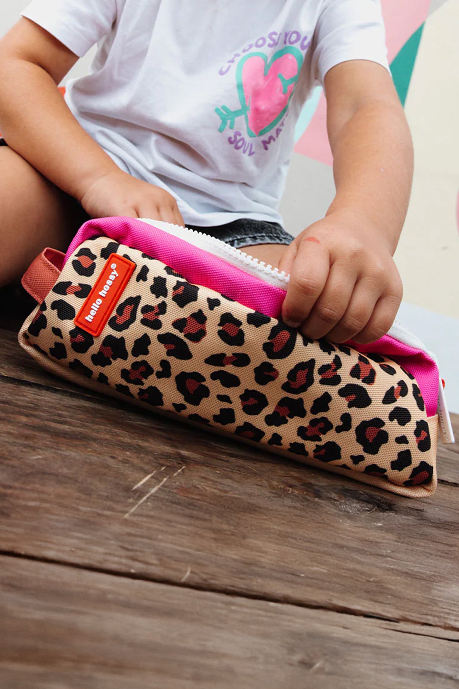 Etui-Leopard-_-Hello-Hossy-main.jpg