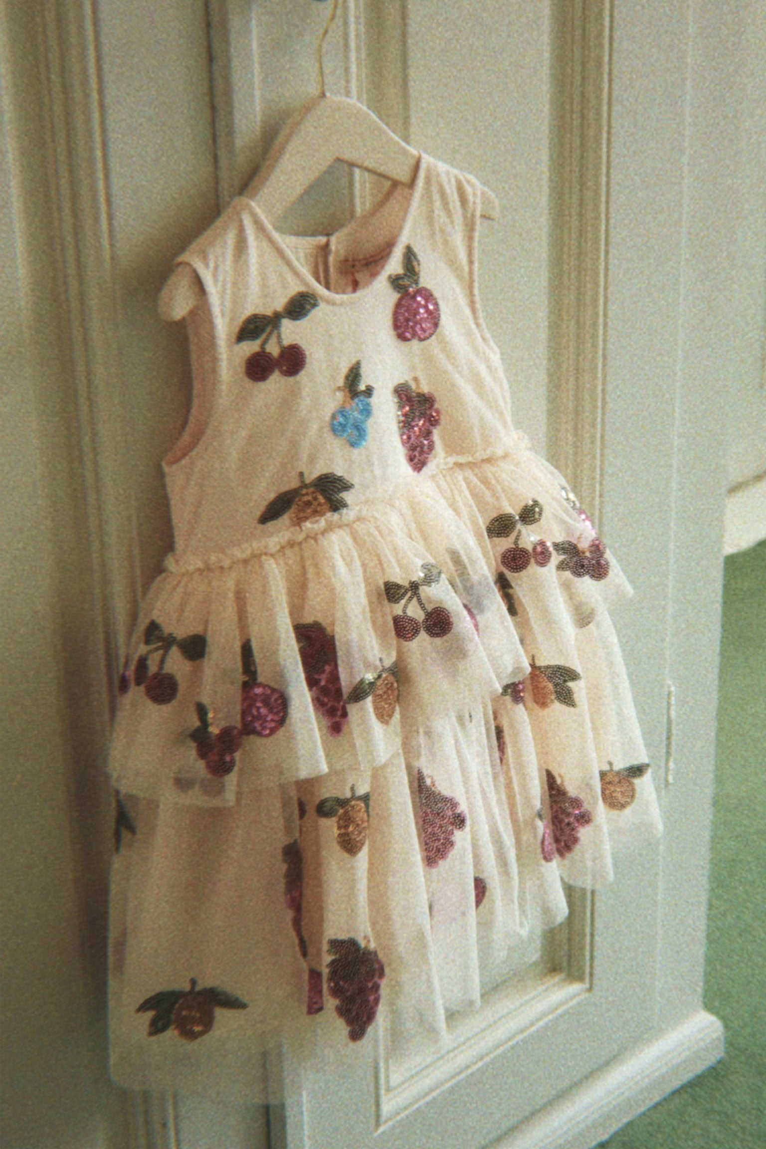 Fairy-dress-Yvonne-_-Vitamins-_-Konges-Slojd-main.jpg