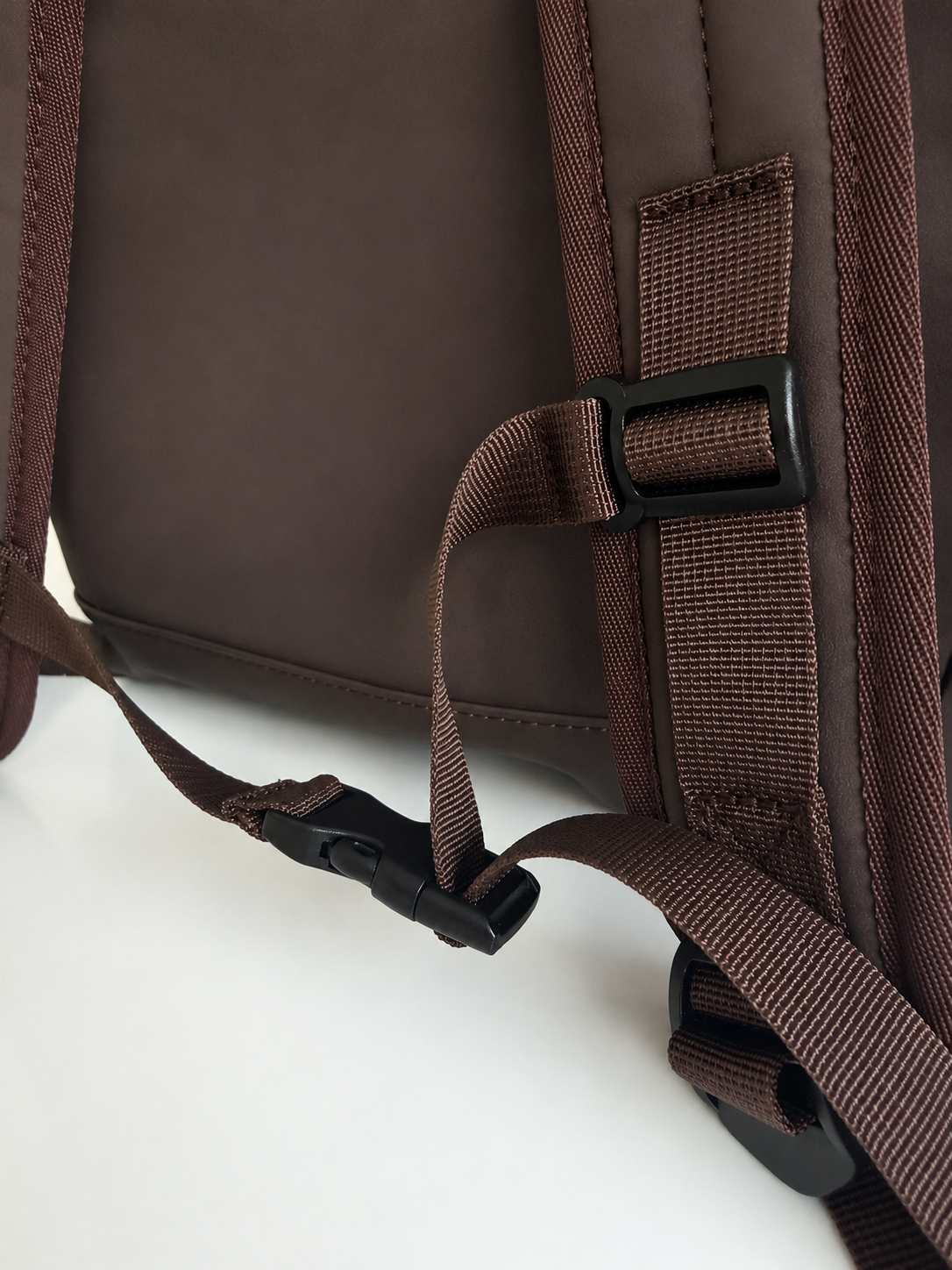 I've got your backpack | Brown | Studio Poespas