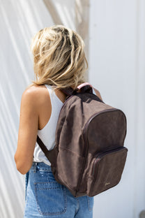 I've got your backpack | Brown | Studio Poespas