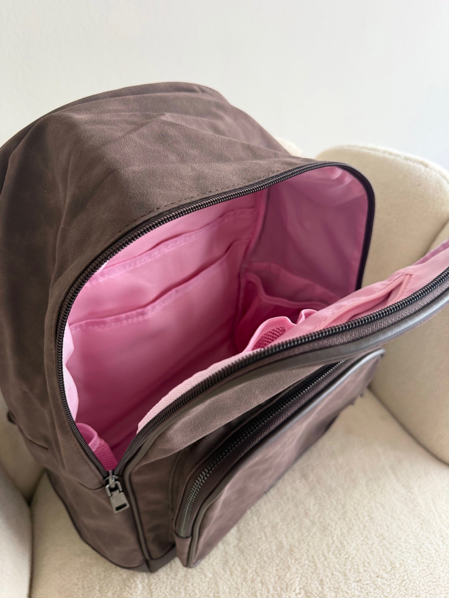 I've got your backpack | Brown | Studio Poespas