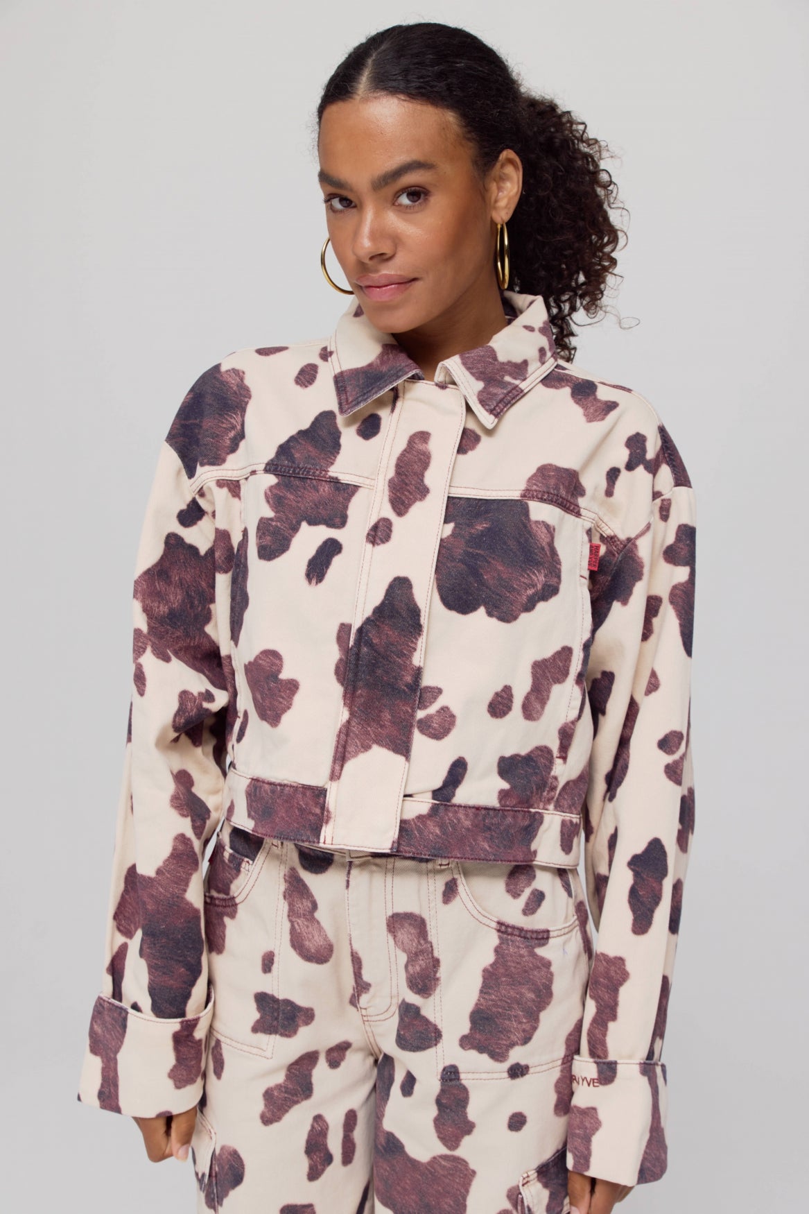 JacketFiona_Coolcow_Harper_Yve3.jpg