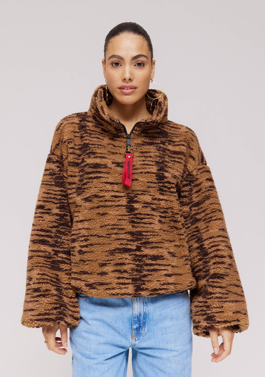 JumperDagmar_Trashytigerwarm_Harper_Yve3.png
