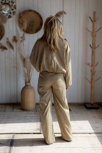 L'essentiel | Check | Studio Poespas