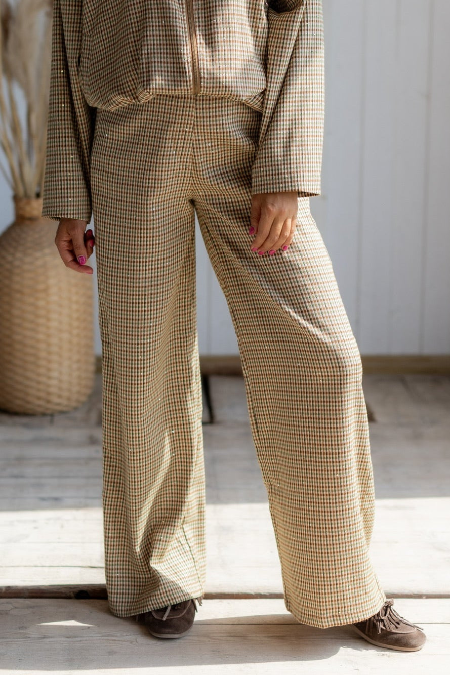 L'essentiel | Check | Studio Poespas