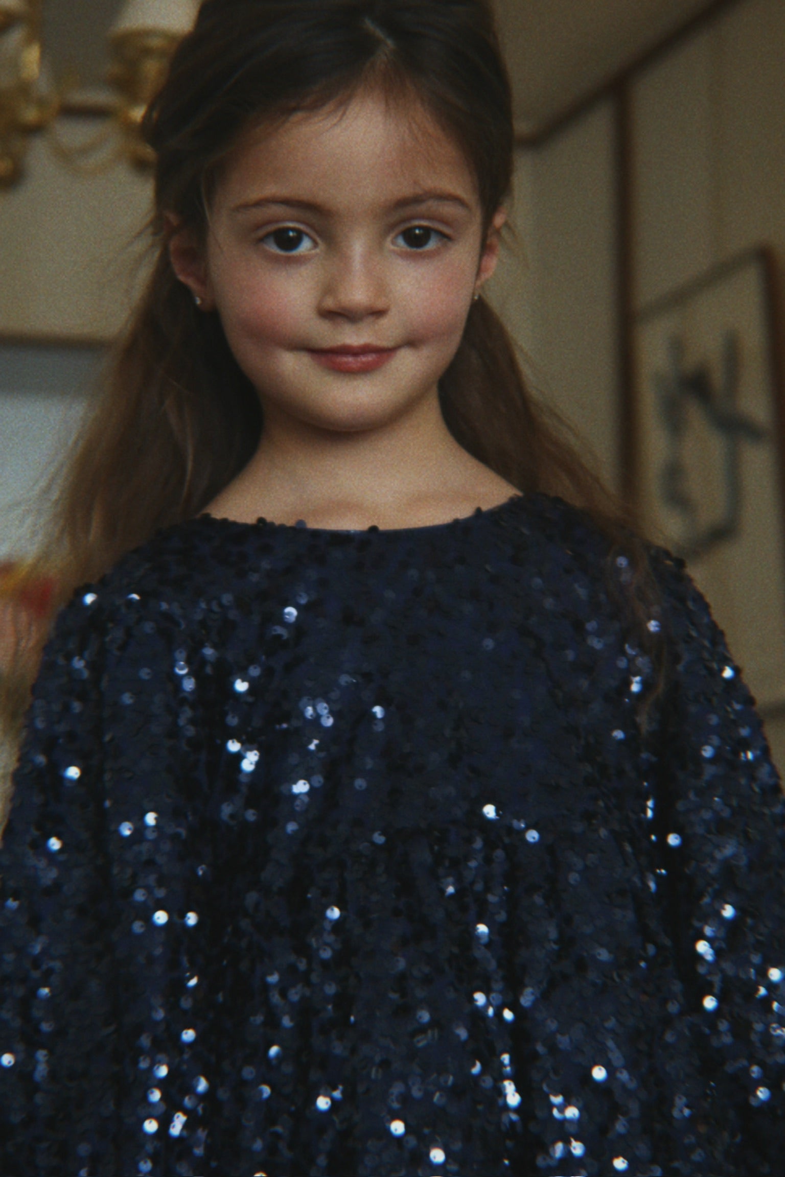 Lilasequinsbowdress_Totaleclipse_KongesSlojd2_5d81c7f7-e773-4bf4-be8d-62939dc4117c.jpg