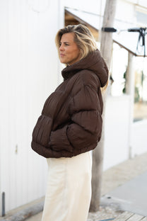 The Puffer Perfect | Chocolate Brown | Studio Poespas