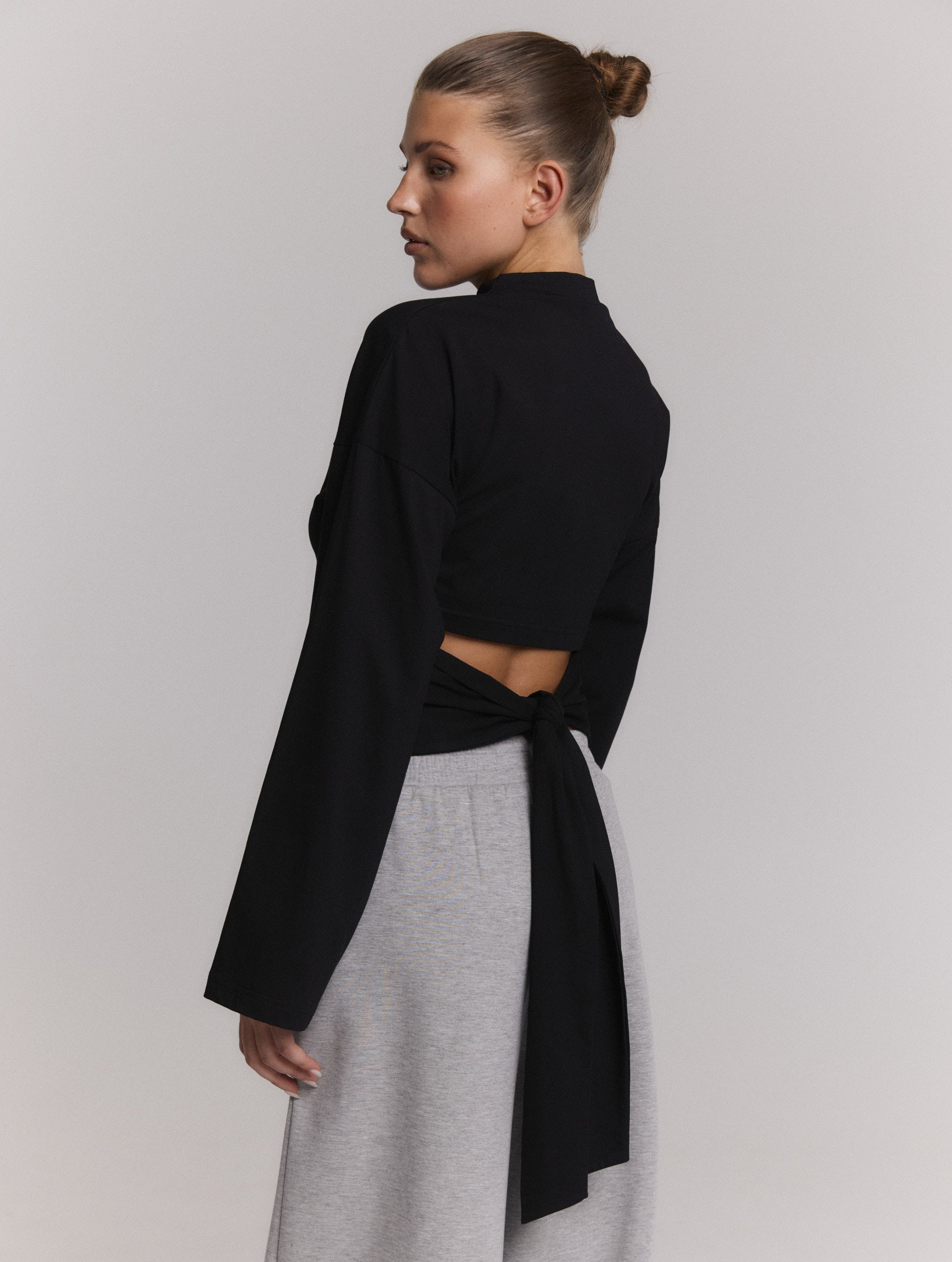 Longsleeve Feather | Black | Refined Department