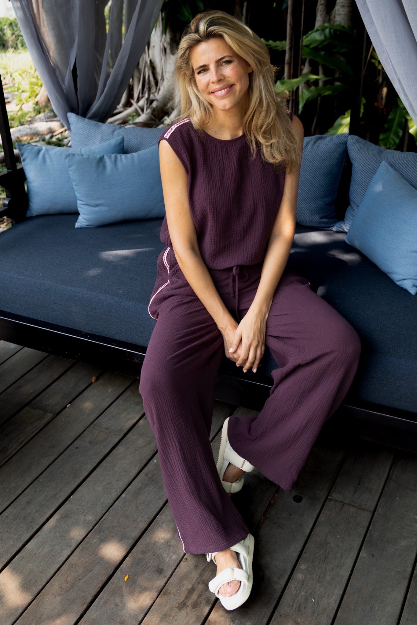 Pants Bon bini | Aubergine | Studio Poespas