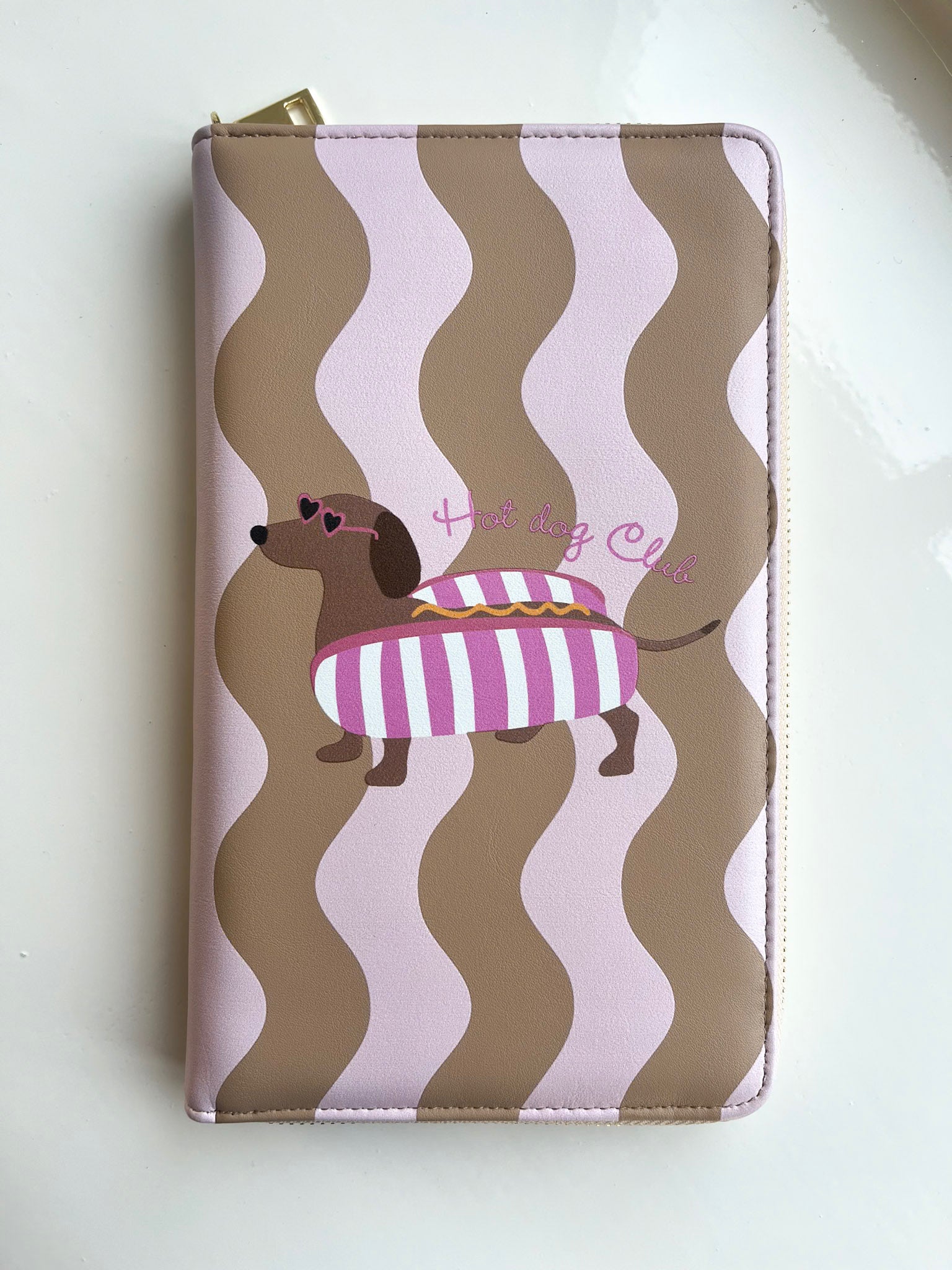 Paspoorthoes Travelbuddies | Hot Dog | Studio Poespas