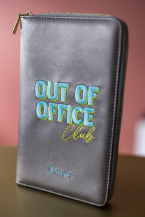 Paspoorthoes Out of Office Metallic | t/m 6 pers. | Studio Poespas